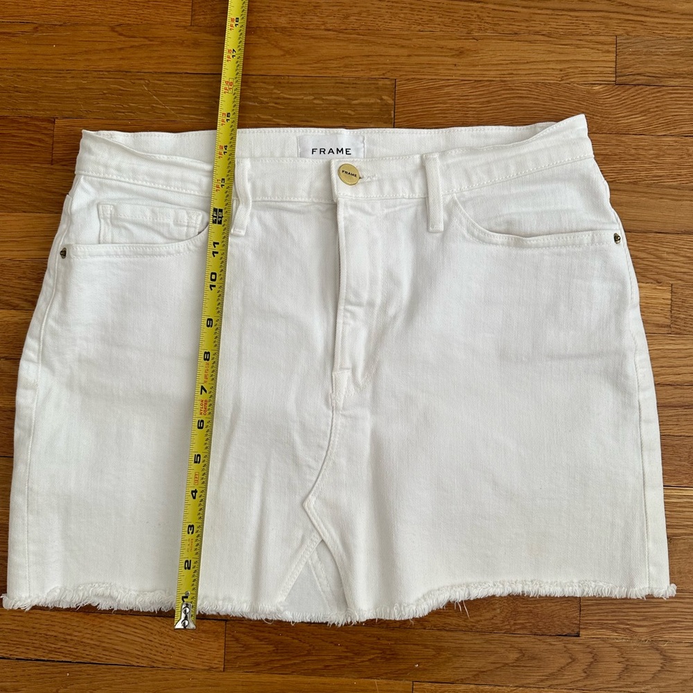 FRAME Denim Le Mini Jean Skirt Blanc White Distressed Raw Split Hem